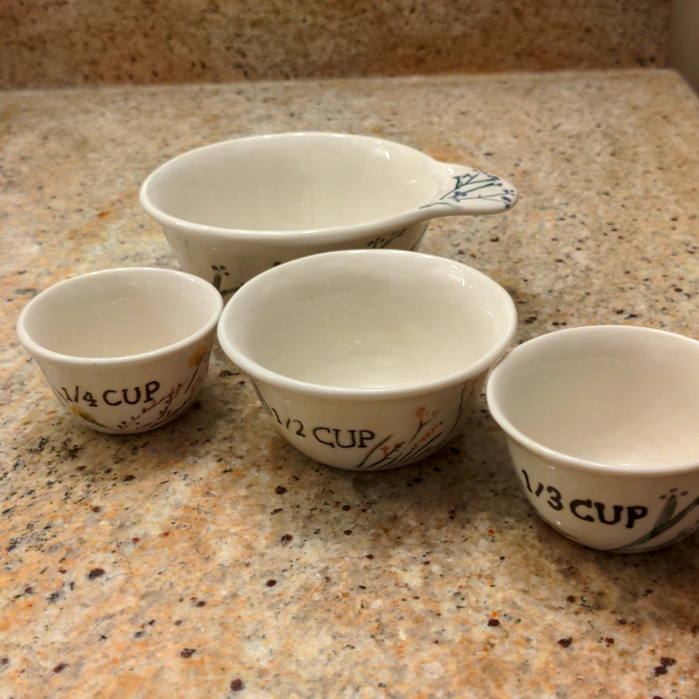Anthropologie Dagny Measuring Cup Set